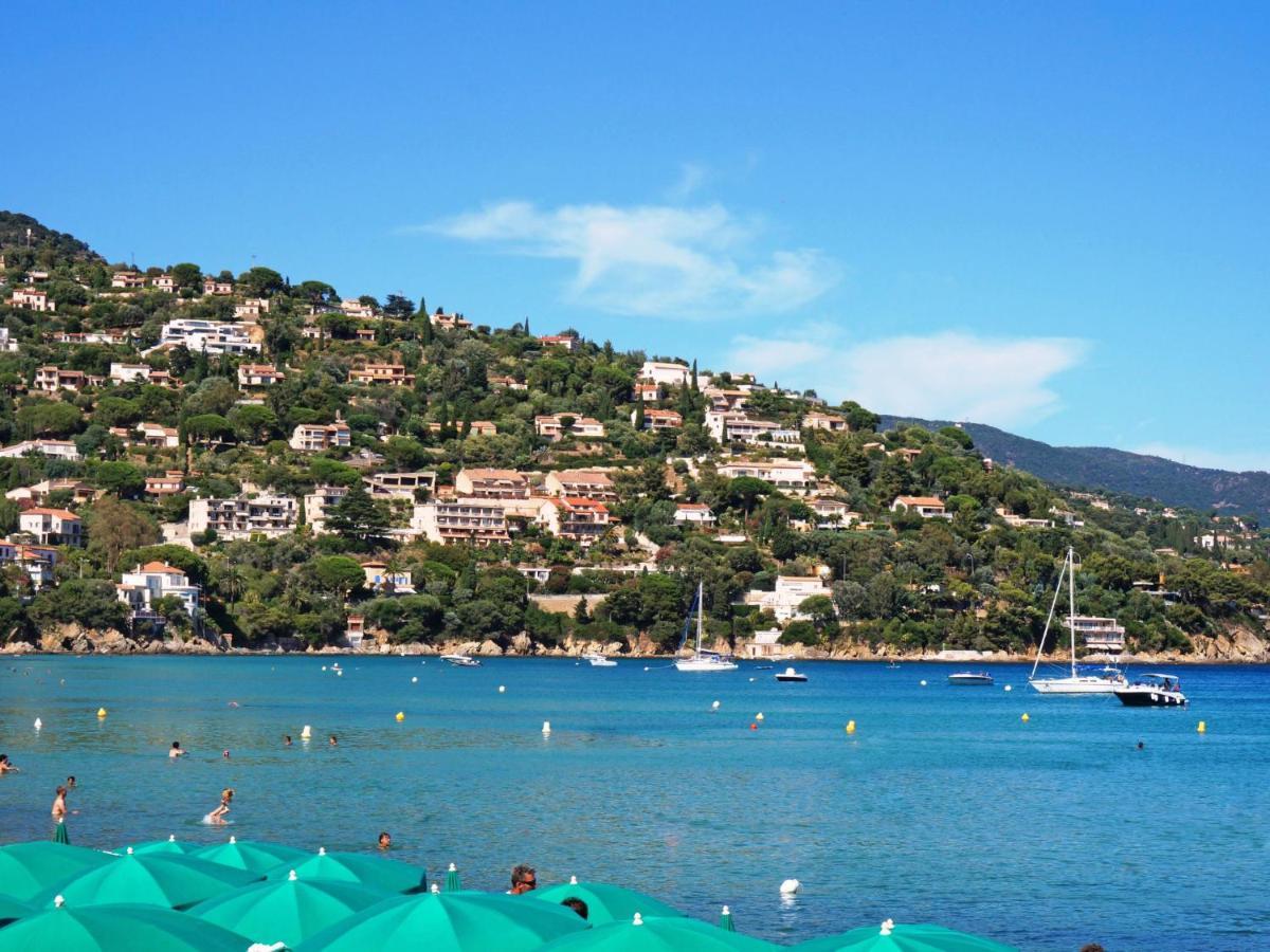 Apartment Les Roses Lauriers Le Lavandou Extérieur photo