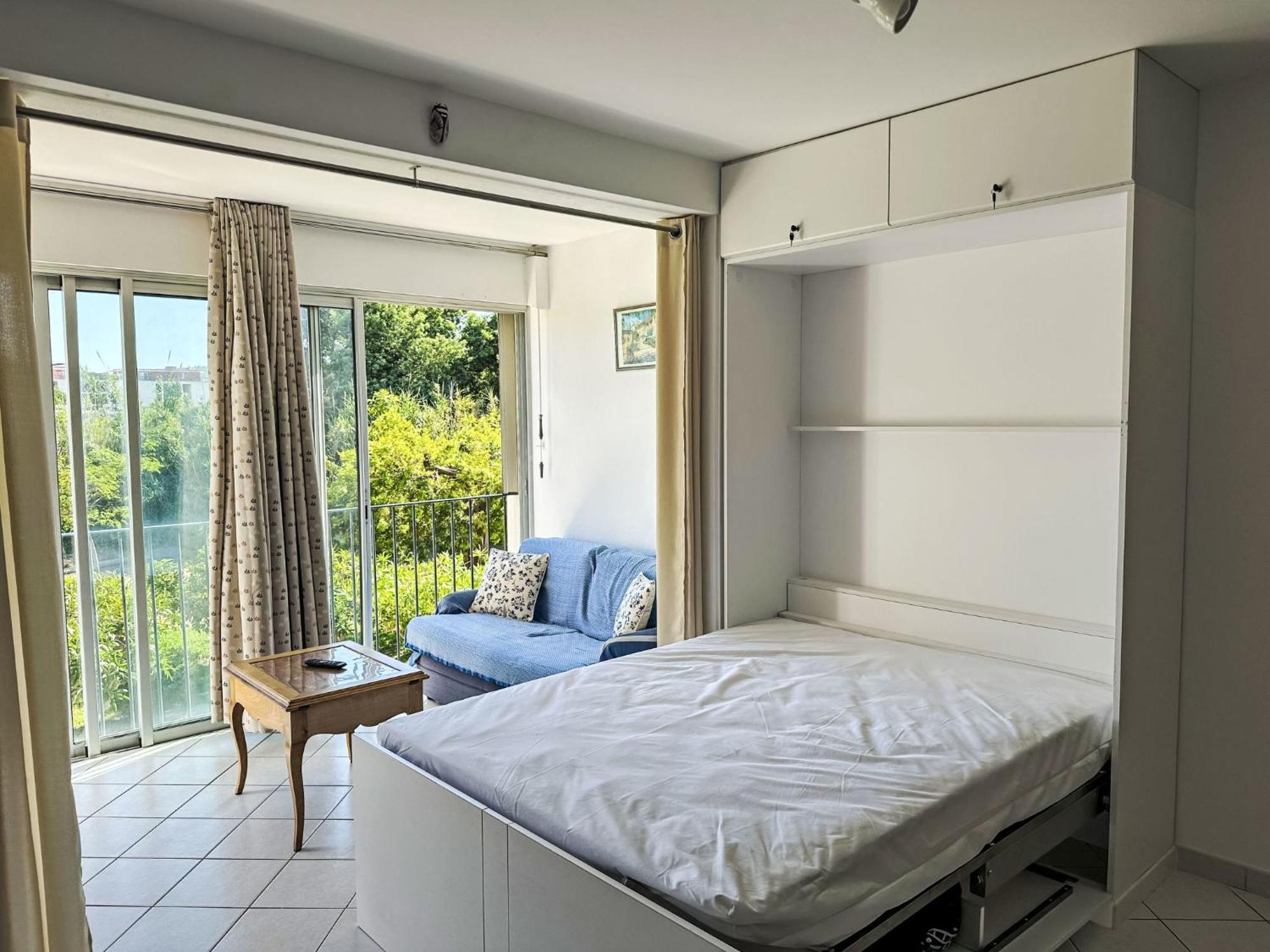 Apartment Les Roses Lauriers Le Lavandou Extérieur photo